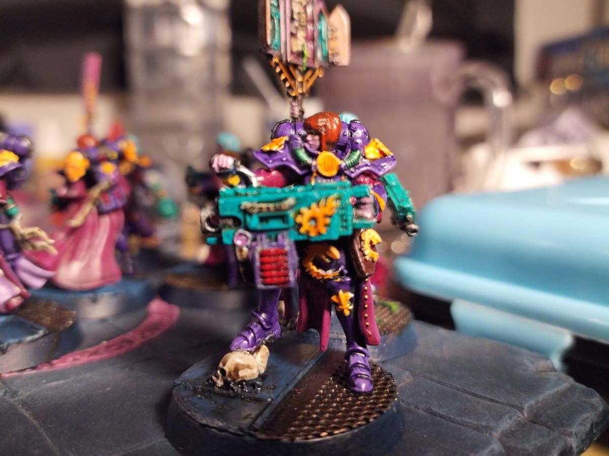 Chaos Sister Of Battle with Heavy Bolter